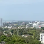 Premium Stay In A Central Area With Parking